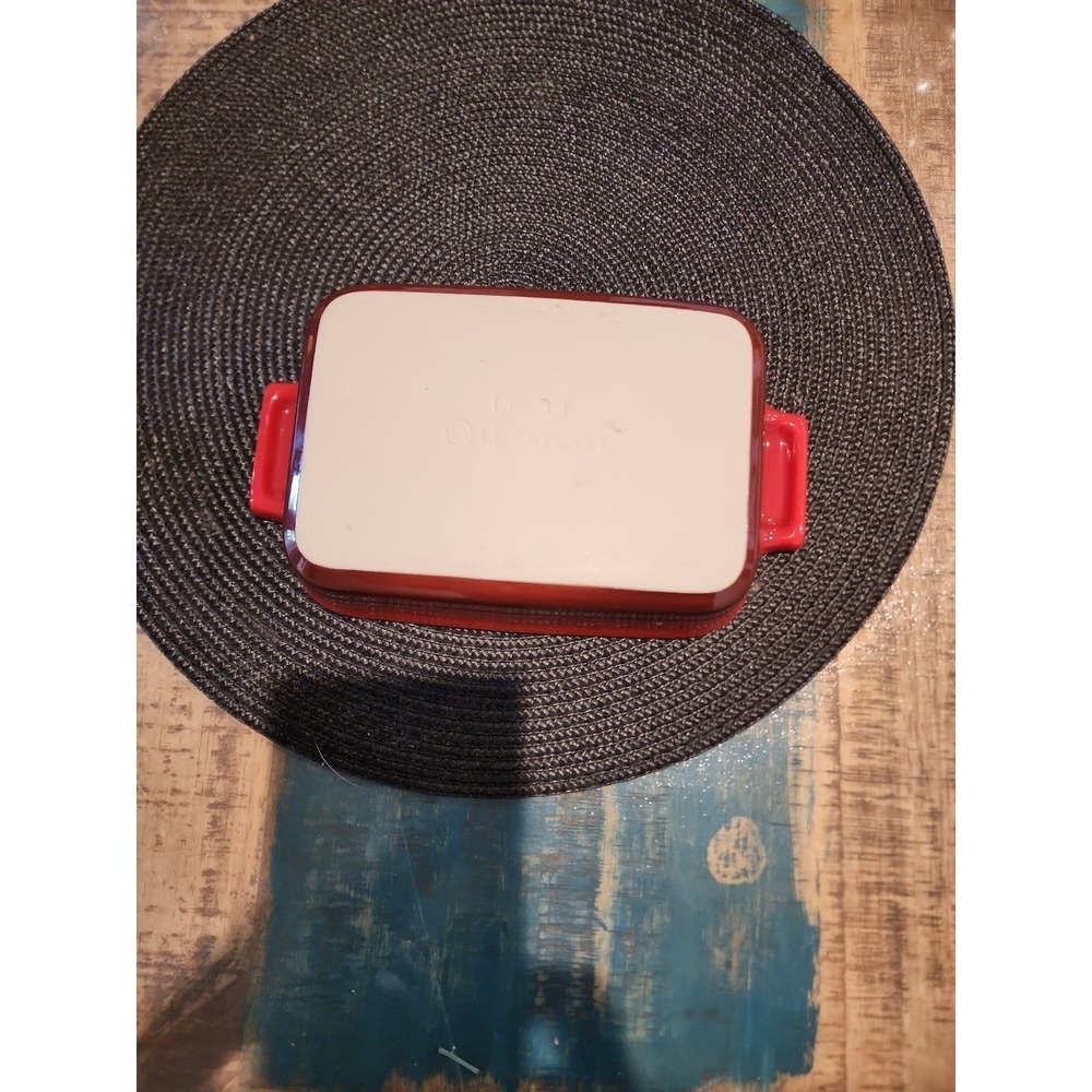 Le Creuset Baking Pan - Picture 4 of 5